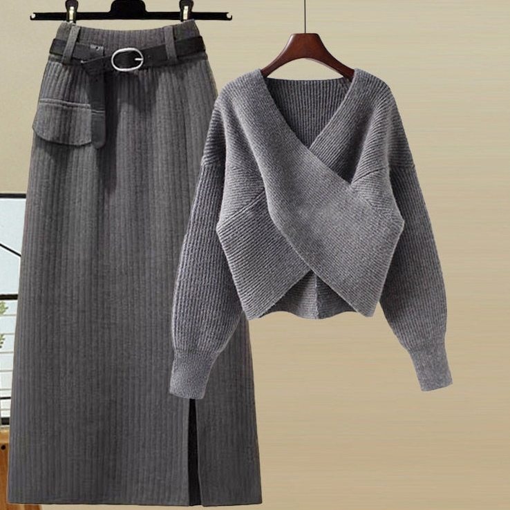 グレー01/セーター+グレー02/スカート