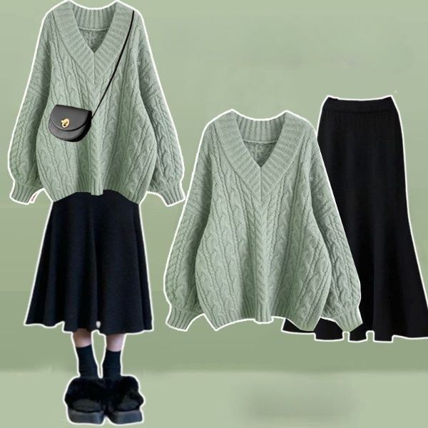 グリーン/セーター＋ブラック/スカート