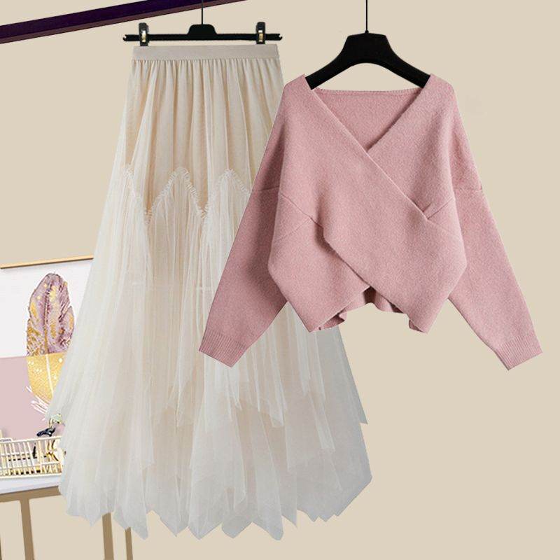 ピンク／セーター＋アプリコット/スカート
