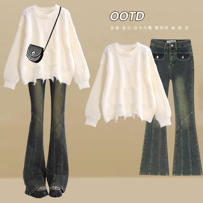 ホワイト/セーター+パンツ